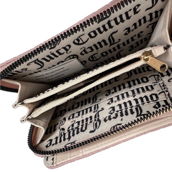 Juicy Couture Deboss Dusty Blush Semi Charmed Multicompartment Bifold Wallet - Picture 6 of 11